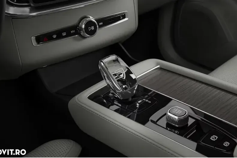 Volvo XC90 din 2025 cu 9 km - oferta VOL144568 - foto 10