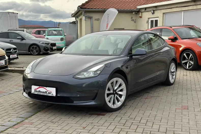 Tesla Model 3 din 2021 cu 59.495 km - oferta TES144573 - foto 1
