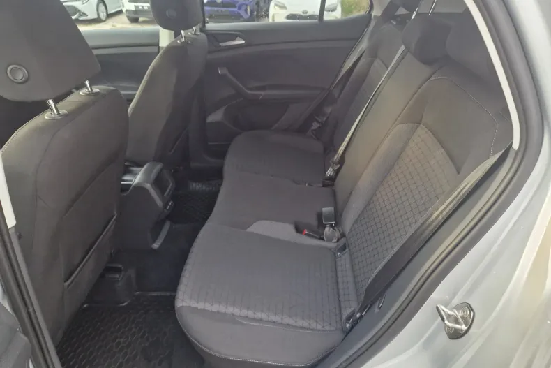 Volkswagen T-Cross din 2021 cu 31.615 km - oferta VOL144574 - foto 13