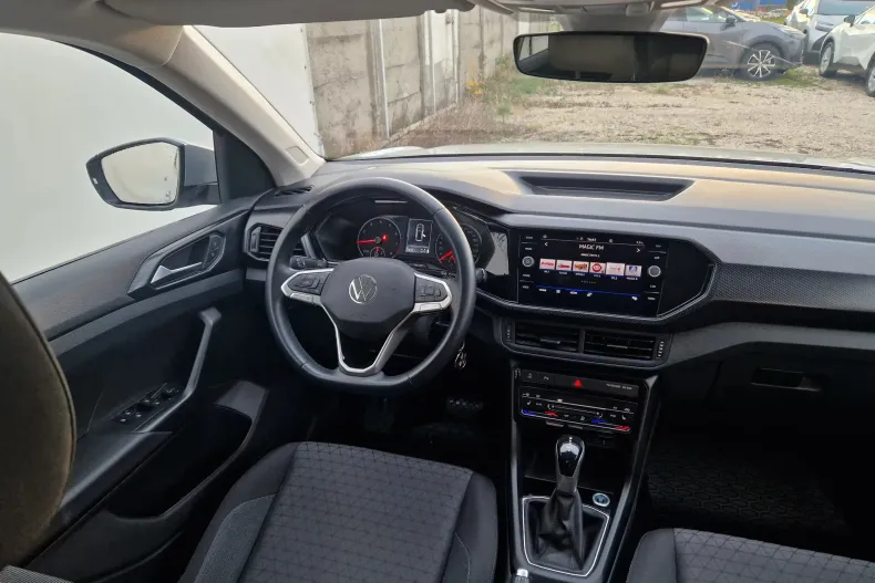 Volkswagen T-Cross din 2021 cu 31.615 km - oferta VOL144574 - foto 19