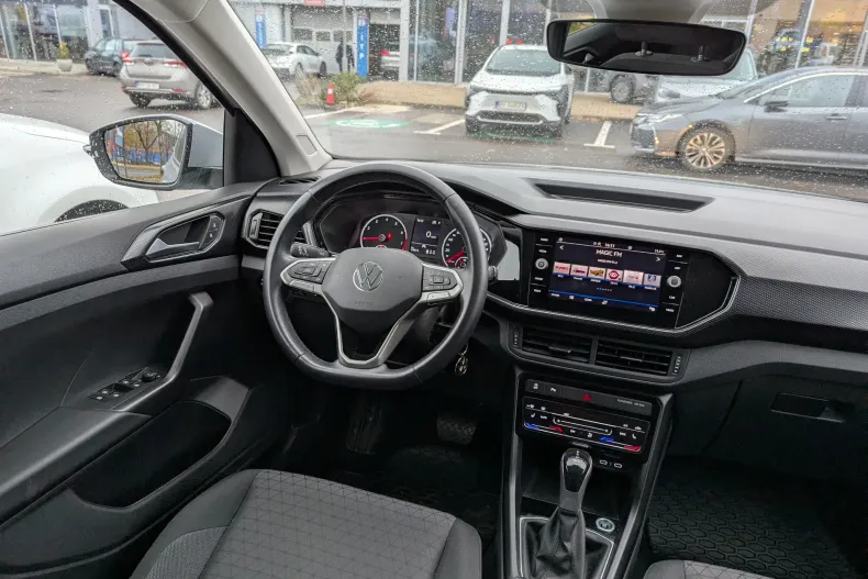 Volkswagen T-Cross din 2021 cu 31.615 km - oferta VOL144574 - foto 27