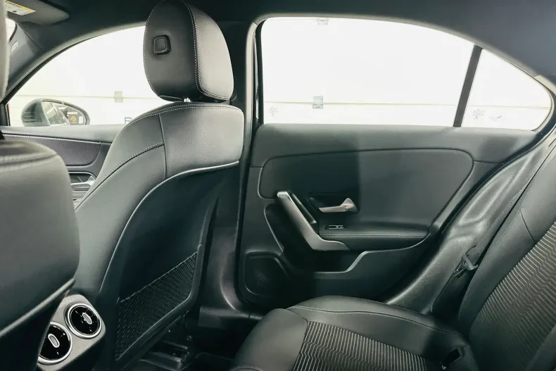 Mercedes-Benz A din 2021 cu 120.974 km - oferta MER144576 - foto 28