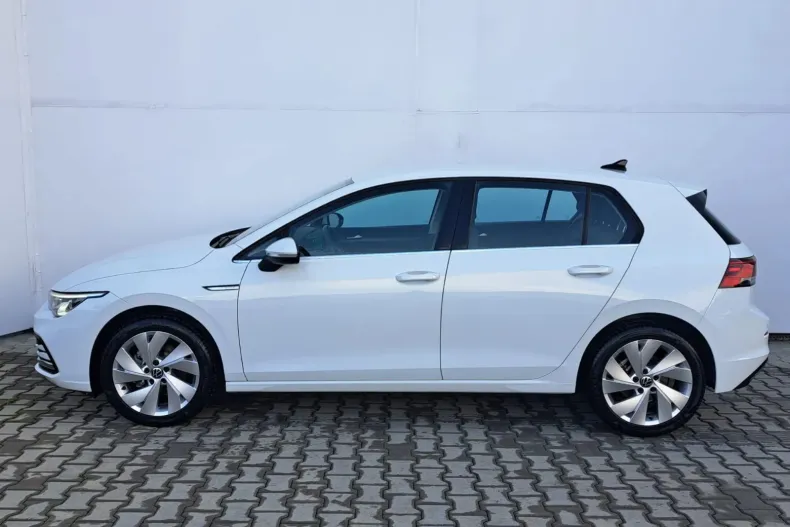 Volkswagen Golf din 2023 cu 22.237 km - oferta VOL144580 - foto 3