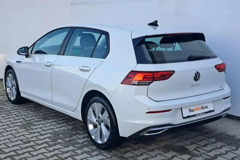 Volkswagen Golf din 2023 cu 22.237 km - oferta VOL144580 - foto 4