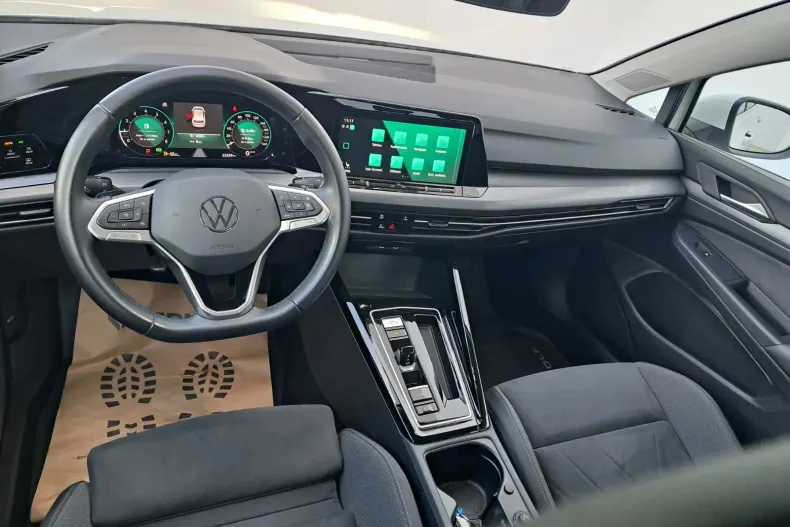 Volkswagen Golf din 2023 cu 22.237 km - oferta VOL144580 - foto 20