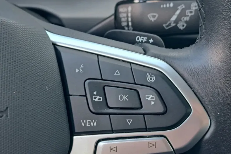 Volkswagen Golf din 2023 cu 22.237 km - oferta VOL144580 - foto 28