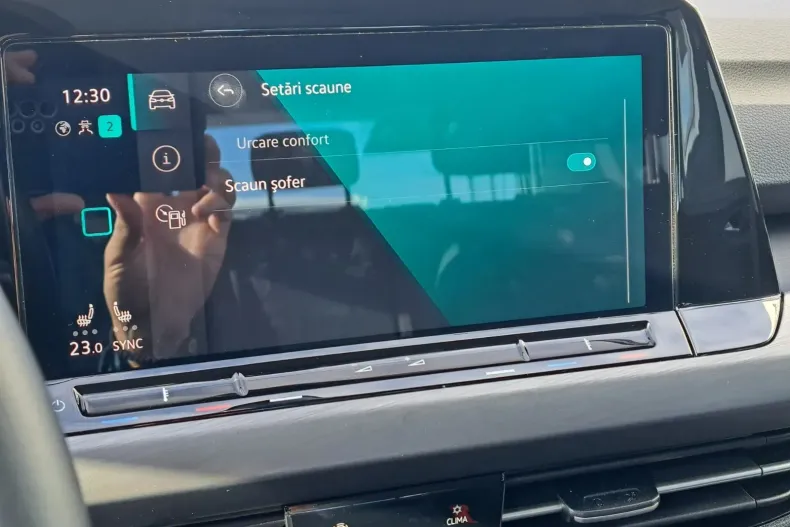 Volkswagen Golf din 2023 cu 22.237 km - oferta VOL144580 - foto 34