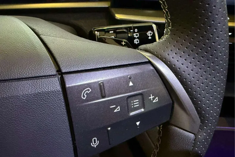 Opel Grandland din 2024 cu 10.193 km - oferta OPE144588 - foto 14