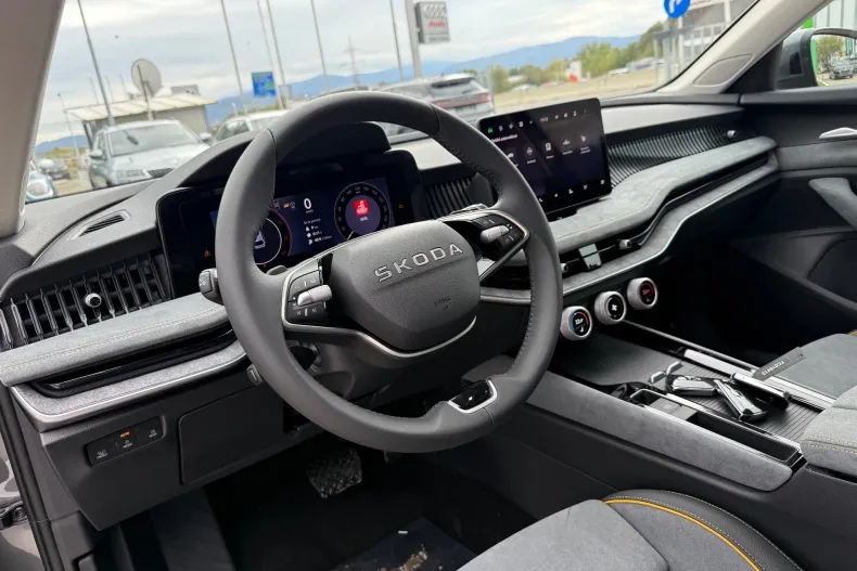 Skoda Superb din 2025 cu 1 km - oferta SKO144595 - foto 23