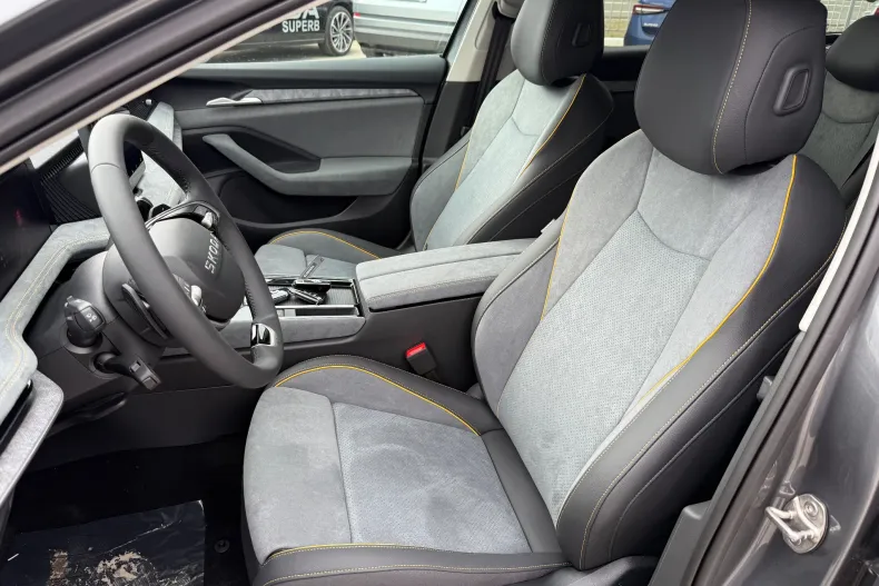 Skoda Superb din 2025 cu 1 km - oferta SKO144595 - foto 24