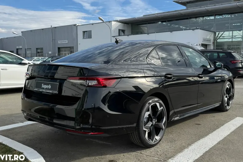 Skoda Superb din 2025 cu 1 km - oferta SKO144596 - foto 4