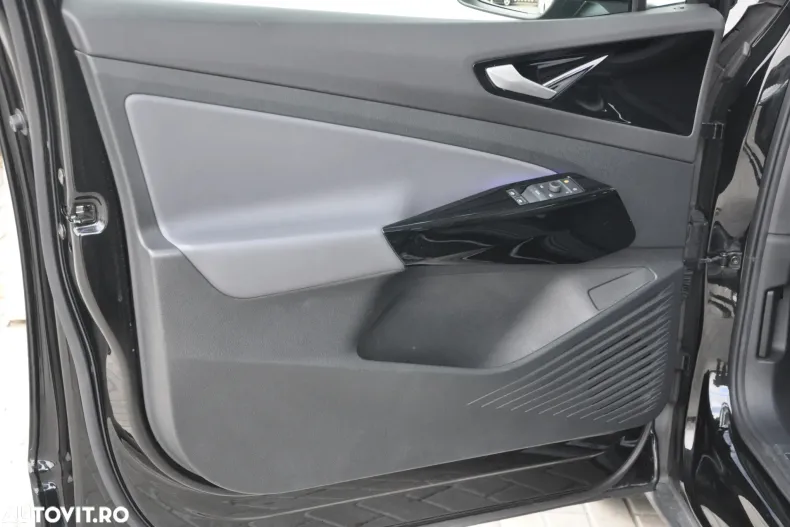 Volkswagen ID.4 din 2023 cu 57.100 km - oferta VOL144620 - foto 10