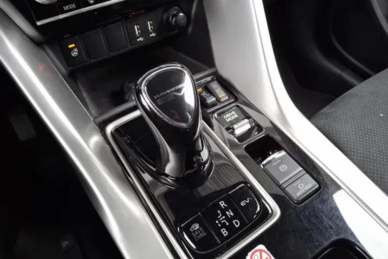 Mitsubishi Eclipse Cross din 2022 cu 92.726 km - oferta MIT144627 - foto 28