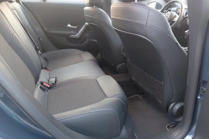 Mercedes-Benz CLA din 2020 cu 53.491 km - oferta MER144630 - foto 13