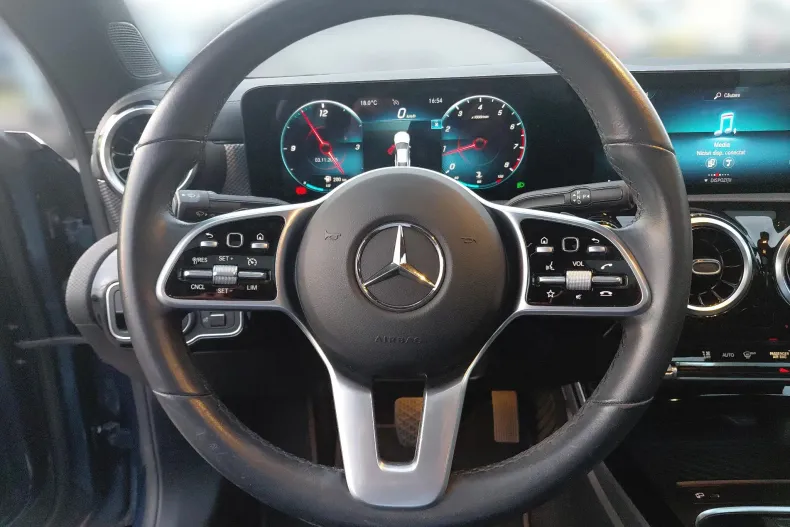 Mercedes-Benz CLA din 2020 cu 53.491 km - oferta MER144630 - foto 19