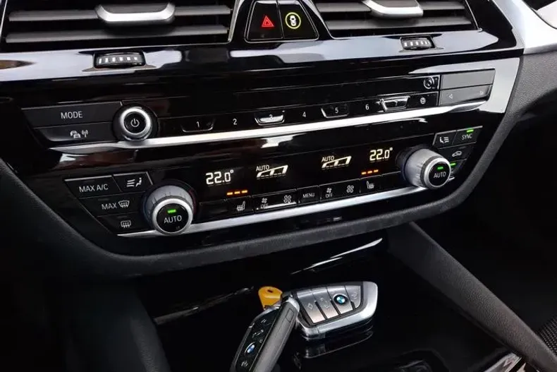 BMW Seria 5 din 2020 cu 96.688 km - oferta BMW144631 - foto 21