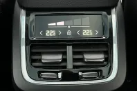 Volvo XC90 din 2021 cu 80.589 km - oferta VOL144638 - foto 13