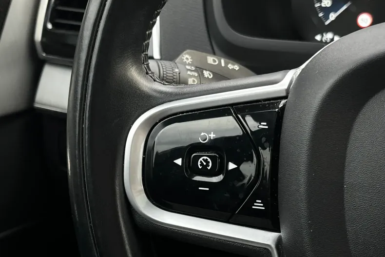 Volvo XC90 din 2021 cu 80.589 km - oferta VOL144638 - foto 15