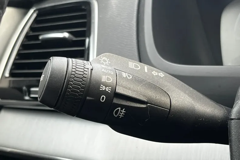 Volvo XC90 din 2021 cu 80.589 km - oferta VOL144638 - foto 17