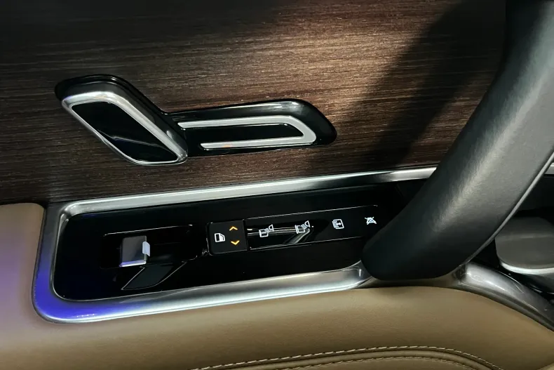 Land Rover Range Rover din 2024 cu 70.294 km - oferta LAN144641 - foto 12