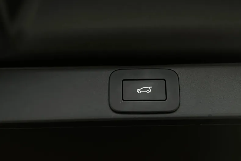 Land Rover Range Rover din 2024 cu 70.294 km - oferta LAN144641 - foto 37