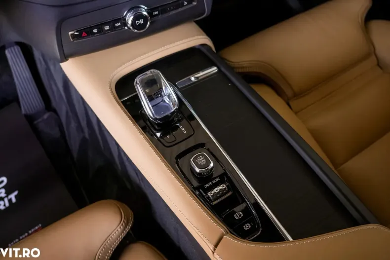 Volvo XC90 din 2020 cu 55.000 km - oferta VOL144649 - foto 17