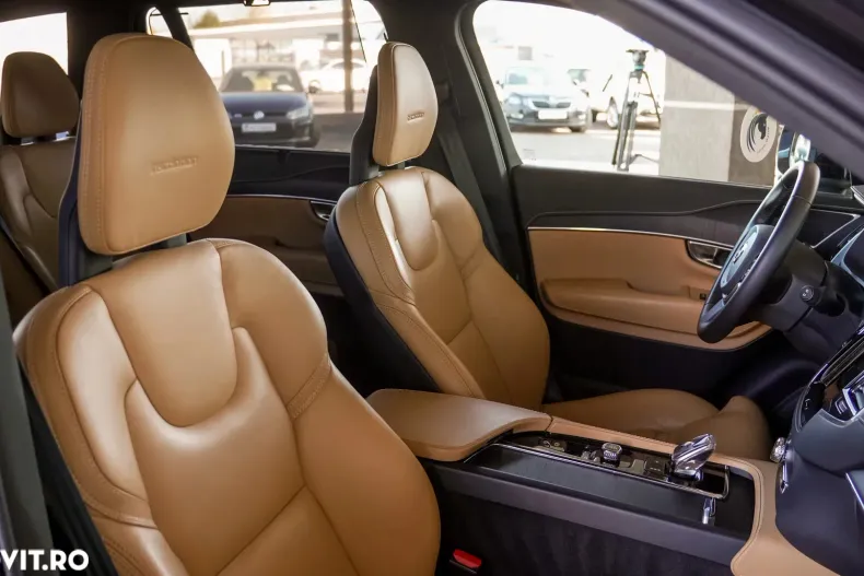Volvo XC90 din 2020 cu 55.000 km - oferta VOL144649 - foto 27