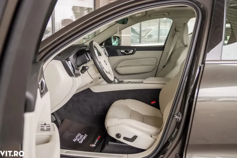 Volvo XC60 din 2020 cu 79.000 km - oferta VOL144650 - foto 25