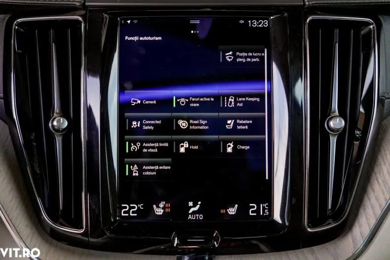 Volvo XC60 din 2021 cu 69.000 km - oferta VOL144651 - foto 12