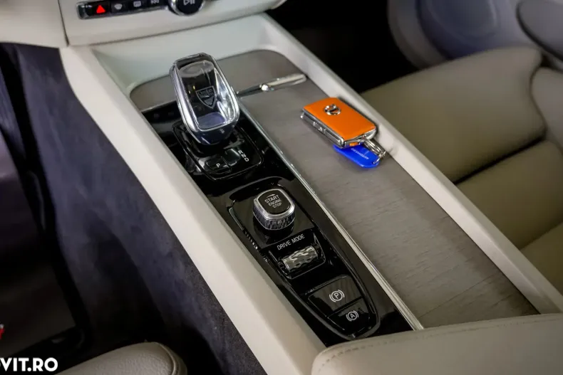 Volvo XC60 din 2021 cu 69.000 km - oferta VOL144651 - foto 15