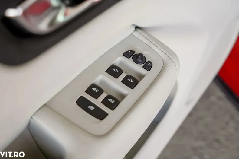 Volvo XC60 din 2021 cu 69.000 km - oferta VOL144651 - foto 23