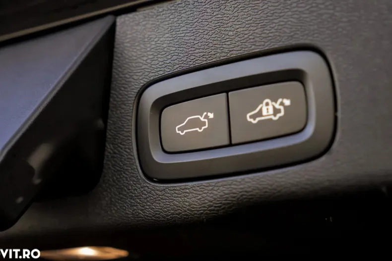 Volvo XC60 din 2021 cu 69.000 km - oferta VOL144651 - foto 26