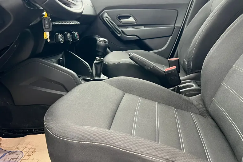 Dacia Duster din 2023 cu 61.483 km - oferta DAC144683 - foto 23