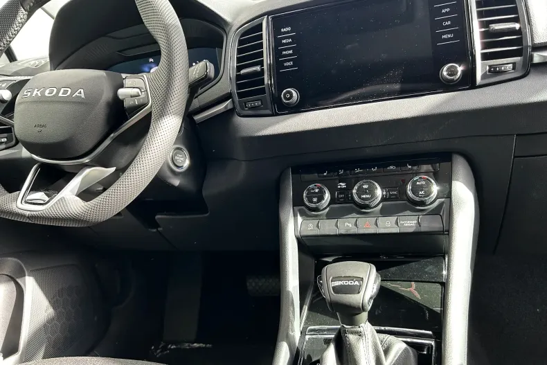 Skoda Karoq din 2025 cu 20 km - oferta SKO144684 - foto 12