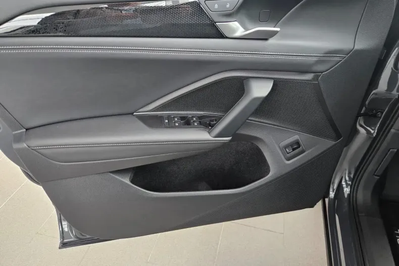 Volkswagen Tiguan din 2025 cu 25 km - oferta VOL144687 - foto 9