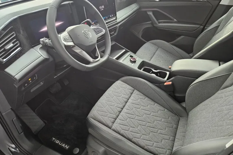 Volkswagen Tiguan din 2025 cu 25 km - oferta VOL144687 - foto 13