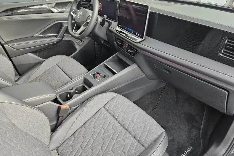 Volkswagen Tiguan din 2025 cu 25 km - oferta VOL144687 - foto 28