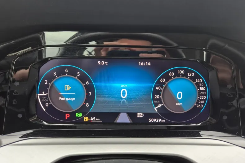 Volkswagen Golf din 2024 cu 50.929 km - oferta VOL144689 - foto 19