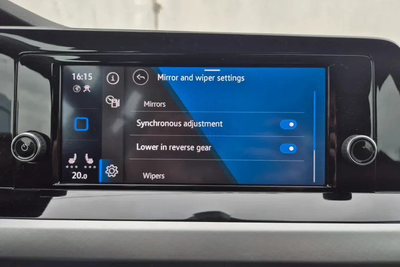 Volkswagen Golf din 2024 cu 50.929 km - oferta VOL144689 - foto 22