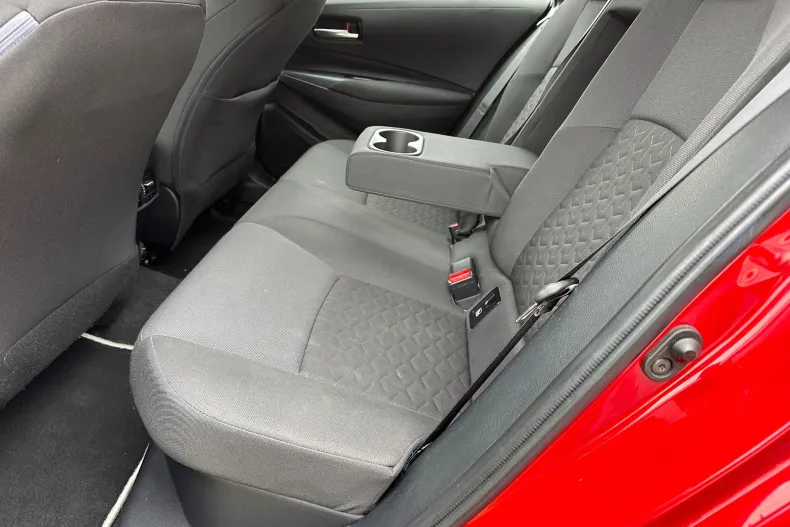 Toyota Corolla din 2019 cu 102.000 km - oferta TOY144696 - foto 11