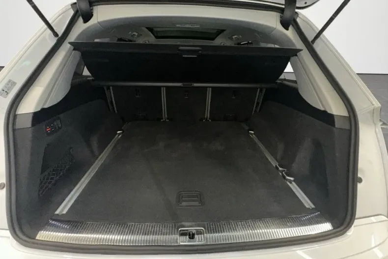 Audi Q7 din 2021 cu 69.330 km - oferta AUD144704 - foto 19