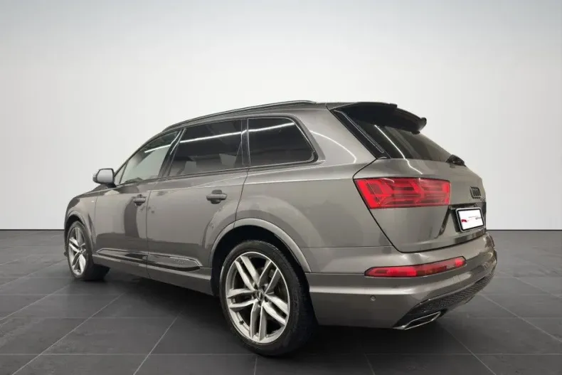 Audi Q7 din 2019 cu 142.115 km - oferta AUD144706 - foto 4