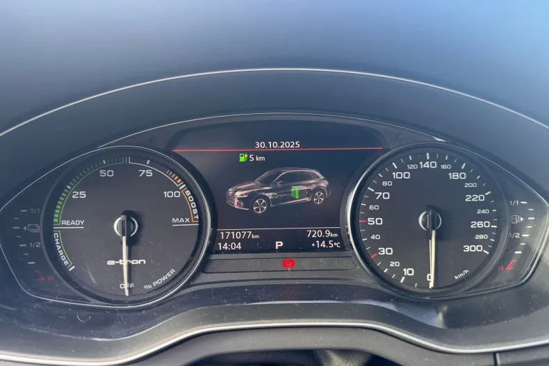 Audi Q5 din 2020 cu 133.000 km - oferta AUD144717 - foto 25