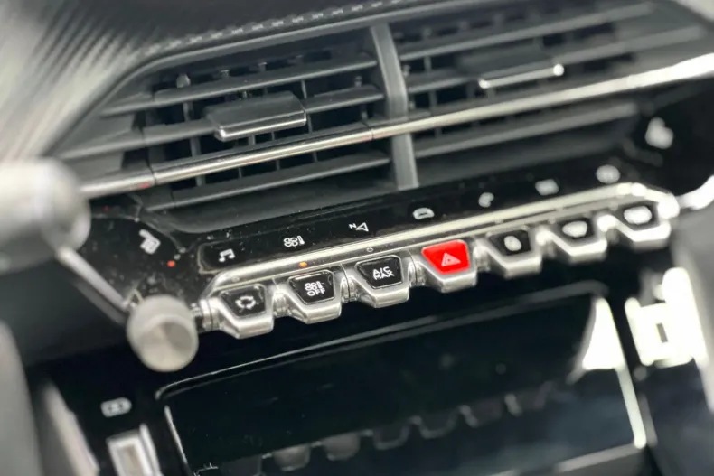 Peugeot 208 din 2020 cu 36.000 km - oferta PEU144721 - foto 24