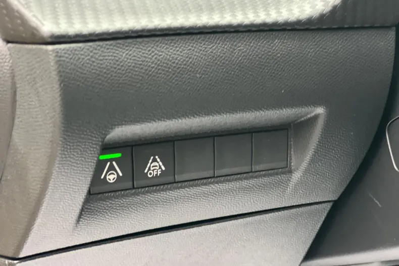 Peugeot 208 din 2020 cu 36.000 km - oferta PEU144721 - foto 29