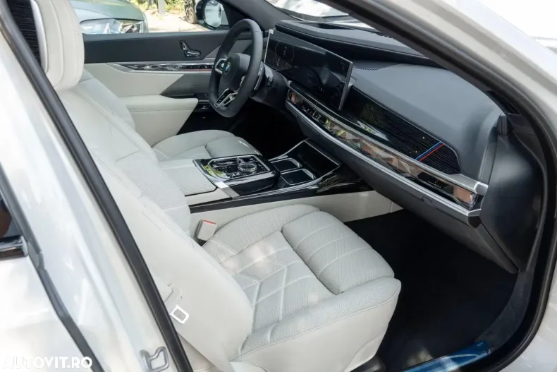 BMW Seria 7 din 2024 cu 16.200 km - oferta BMW144729 - foto 10
