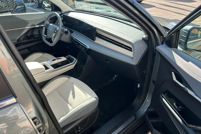 Ssangyong Torres din 2025 cu 2.000 km - oferta SSA144734 - foto 17