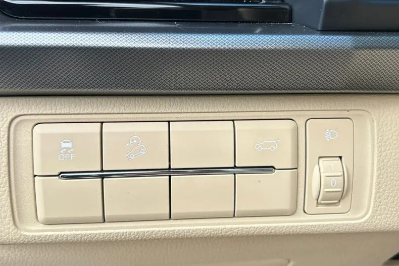 Ssangyong REXTON din 2025 cu 1.000 km - oferta SSA144737 - foto 19