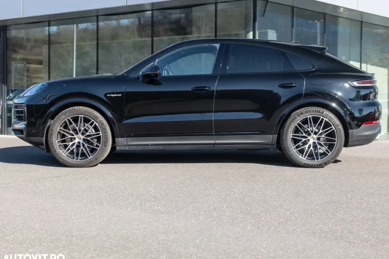 Porsche Cayenne Coupe din 2024 cu 14.611 km - oferta POR144738 - foto 3