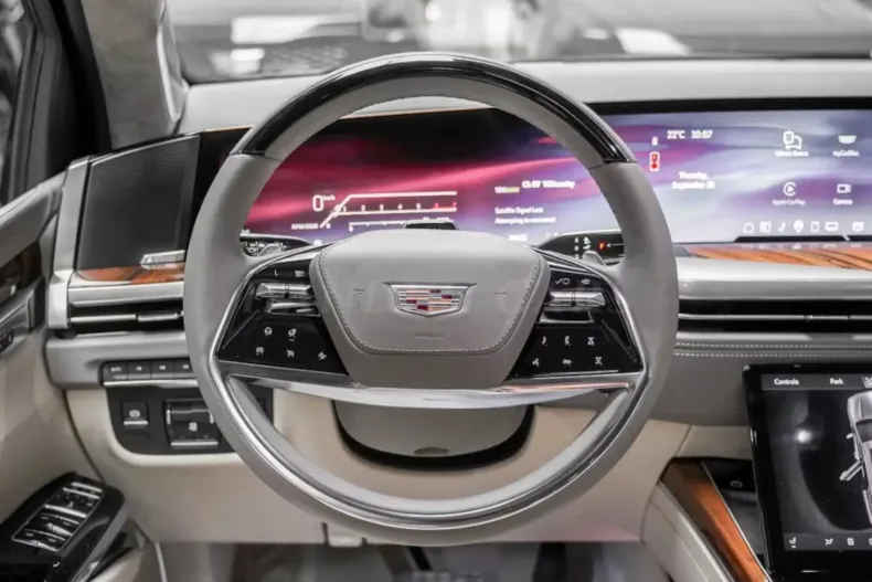 Cadillac Escalade din 2025 cu 10 km - oferta CAD144741 - foto 7